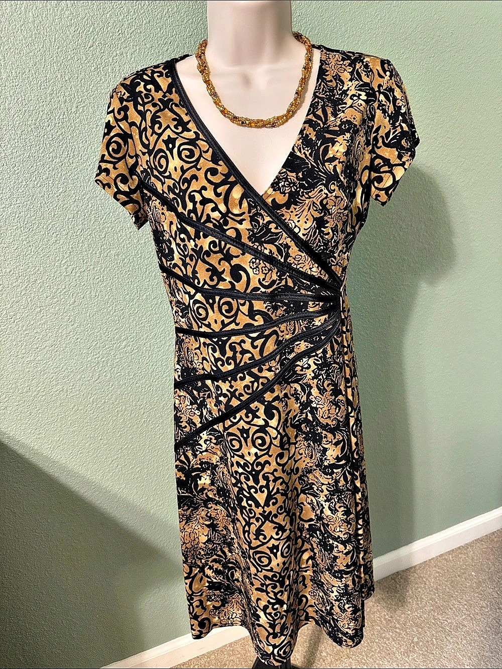 dressbarn Abstract Wrap Mini Dress in Black & Brown Size 8 petite